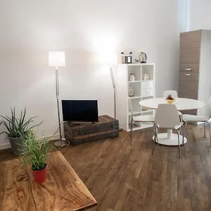 Renovated Flat Near Duomo - Lamarmora Milán